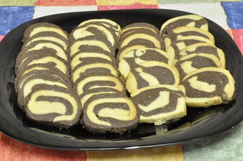 Linecké barevné závitky – Snadné recept z Česko kuchyně, hotový za 30 - 45 minut